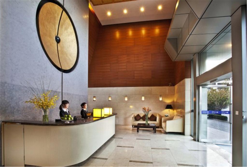 Acme Riverside Serviced Apartment Шанхай Экстерьер фото